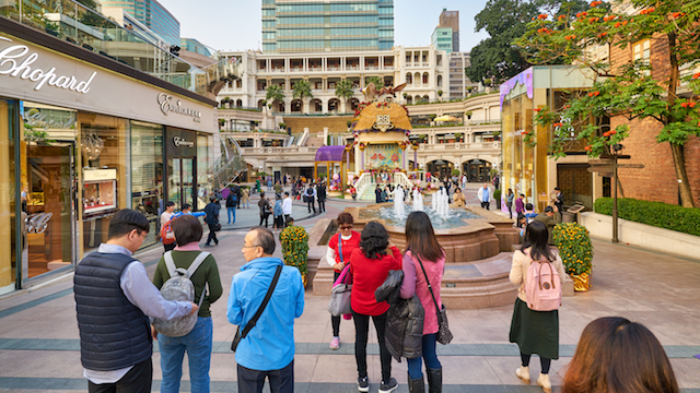 Hong Kong retail 1881 Heritage courtyard