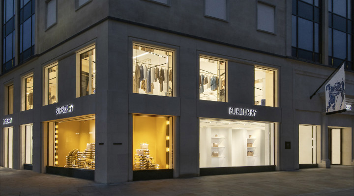 Burberry images credited to Dezee