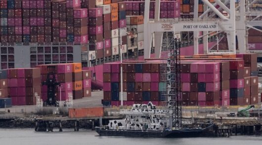 A cargo ship full of shipping containers