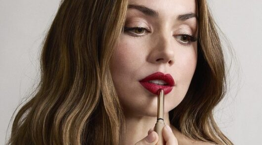 Ana de Armas puts on Estee Lauder lipstick