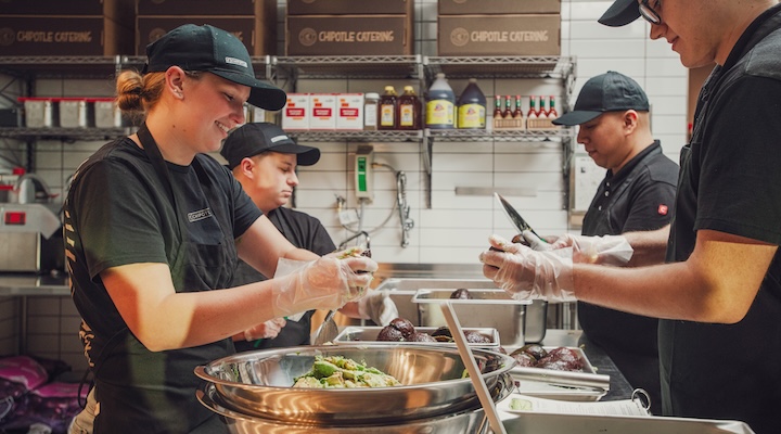 The new store also features the chain’s most recent rollout of a high-efficiency equipment package.