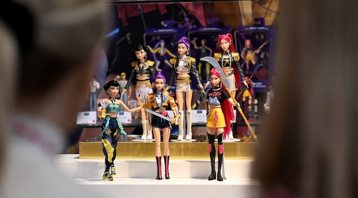 Figures from the 'KPop Demon Hunters' toy series.