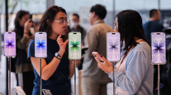 New iPhones 17 smartphones are displayed at the Apple store in Beijing's Sanlitun area as they go on sale in Beijing