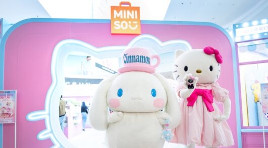 Miniso Hello Kitty pop-up