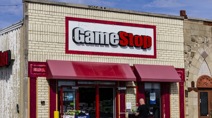 GameStop strip mall location
