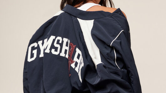 Influencer Analis Cruz modeling for a Gymshark campaign.