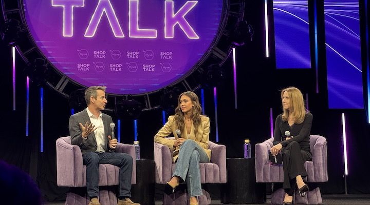 [Left to right] Travis Katz, YouTube’s GM & VP of shopping, Jessica Alba and Zia Daniell Wigder, Shoptalk’s global president.