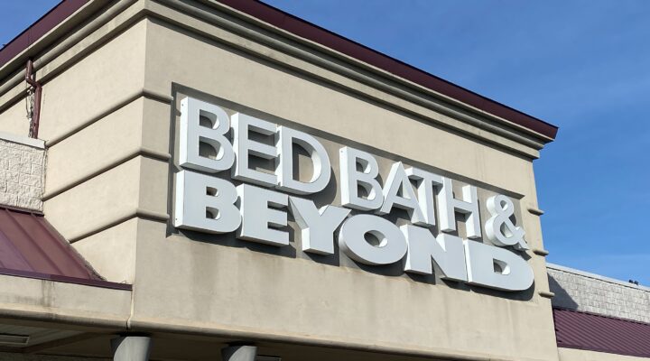 Bed Bath & Beyond sign