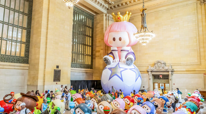 An interior shot of a Miniso exhibition in New York City’s Grand Central Station.
