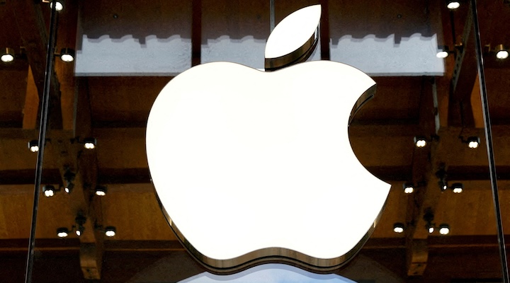 View of an Apple logo at an Apple store