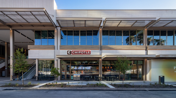 Chipotle makes Mexican debut Thursday