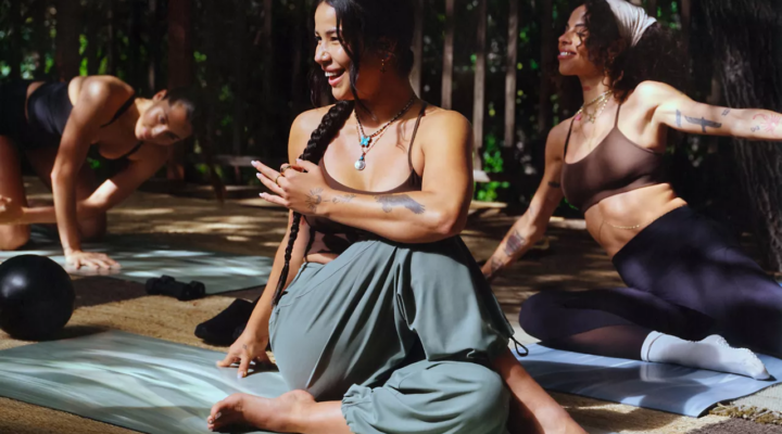 Lululemon yoga clothes