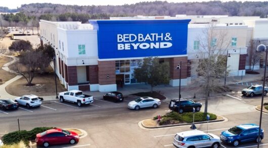 Bed Bath & Beyond store