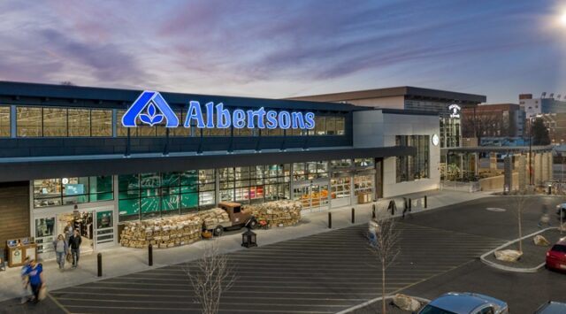 Albertsons store outside